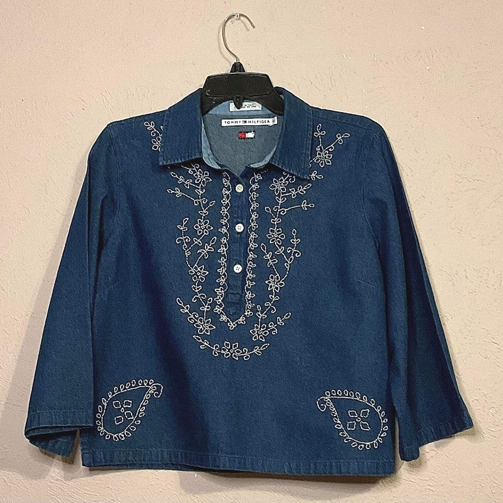 Vintage Girls/Juniors Tommy Hilfiger denim shirt